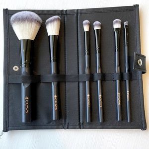 Crown Makeup Brush Set